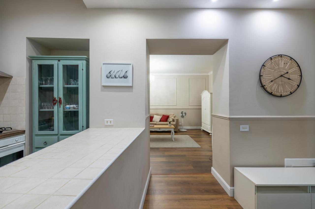 Charming Apartment With Patio A Few Steps From Colosseum 외부 사진