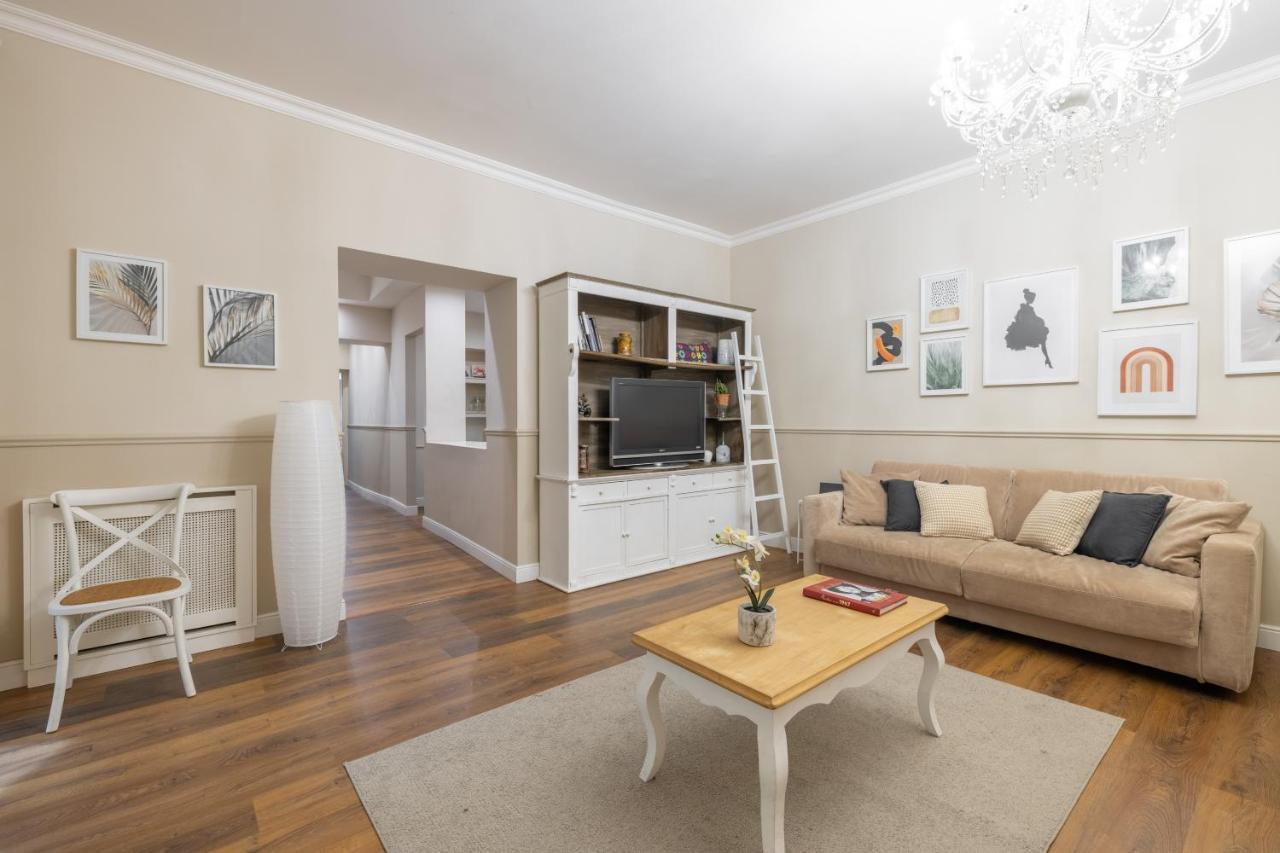 Charming Apartment With Patio A Few Steps From Colosseum 외부 사진